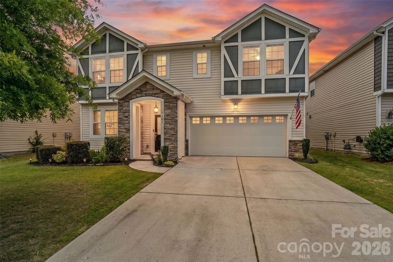 1401 Kings Grove Dr, York, SC 29745