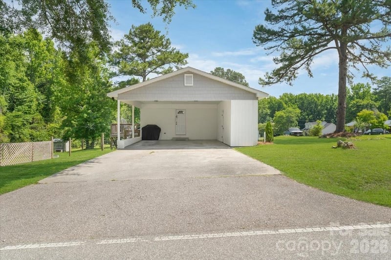 2294 Country Club Dr, Lancaster, SC 29720