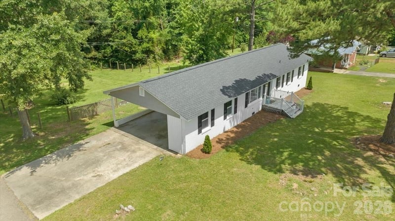 2294 Country Club Dr, Lancaster, SC 29720