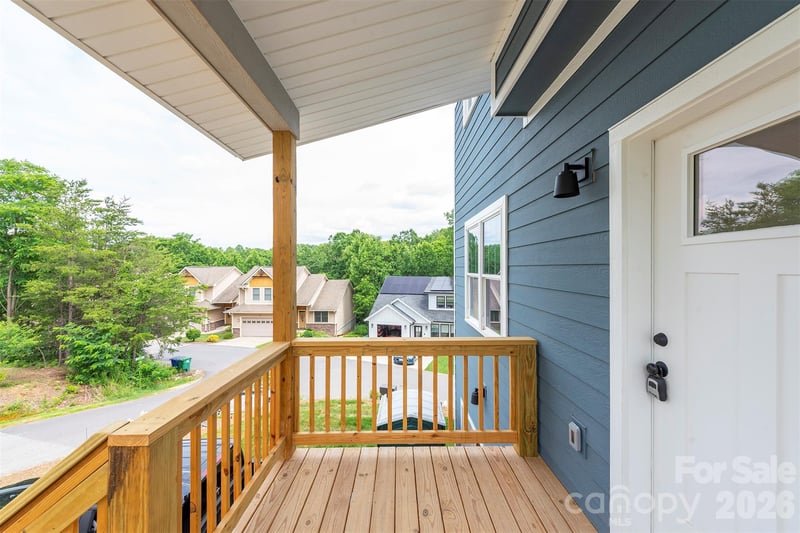 6 Berry Crest Ln, Arden, NC 28704