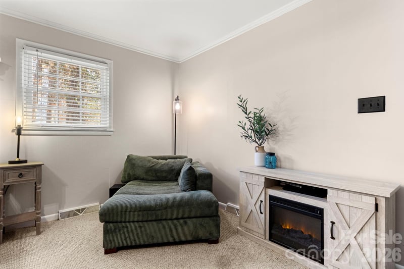 912 Parkwood Rd, Shelby, NC 28150
