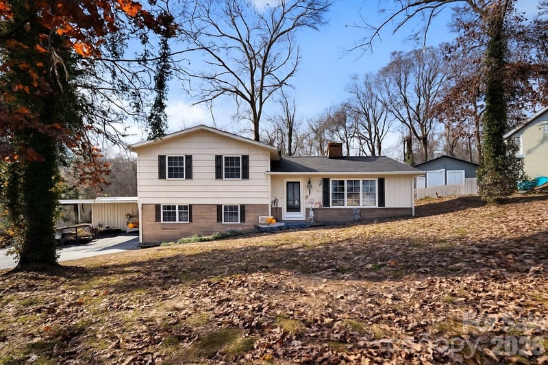 912 Parkwood Rd, Shelby, NC 28150