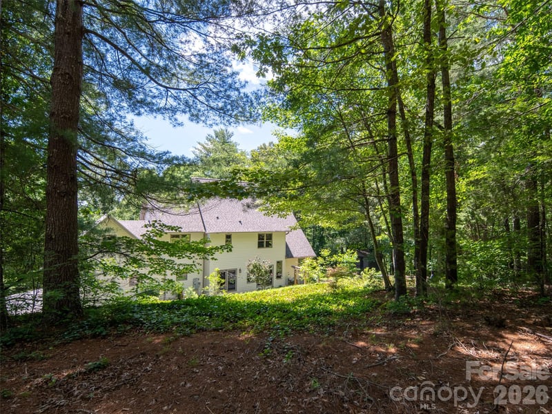 103 Woodburn Dr, Swannanoa, NC 28778