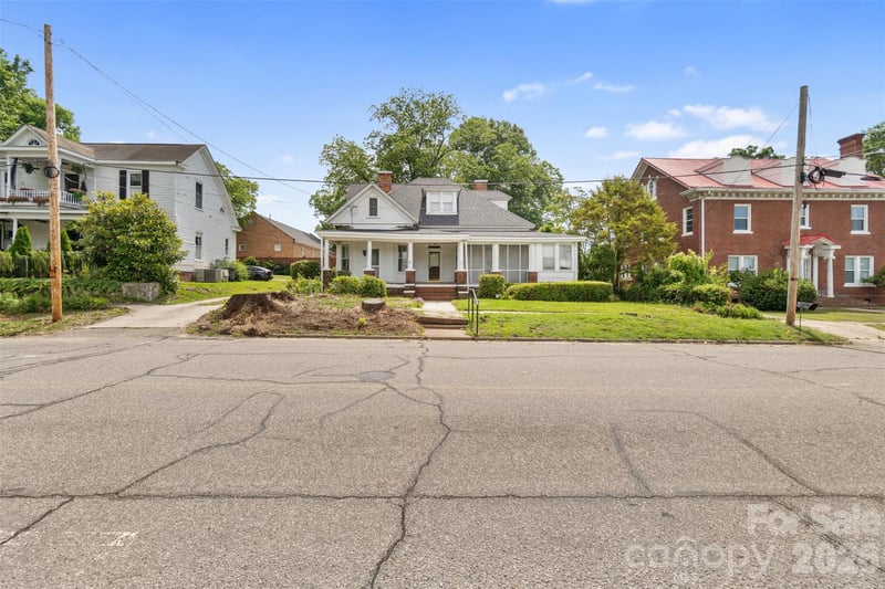 215 Rutherford St, Wadesboro, NC 28170