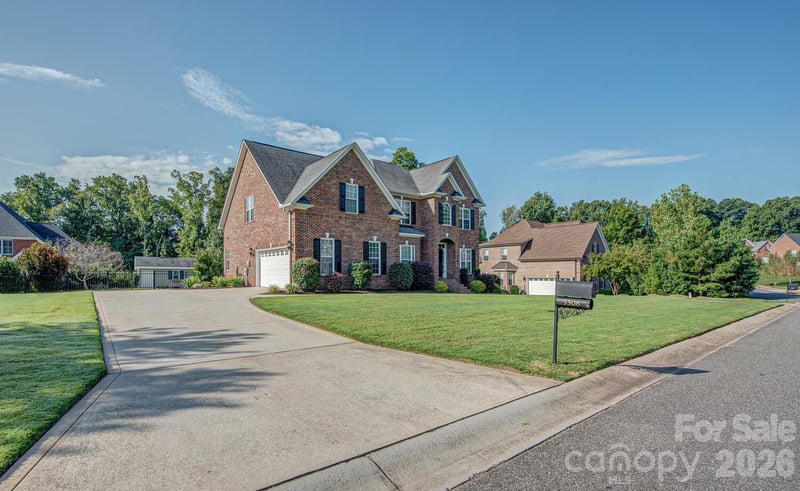 5508 Tillery Ln, Gastonia, NC 28056