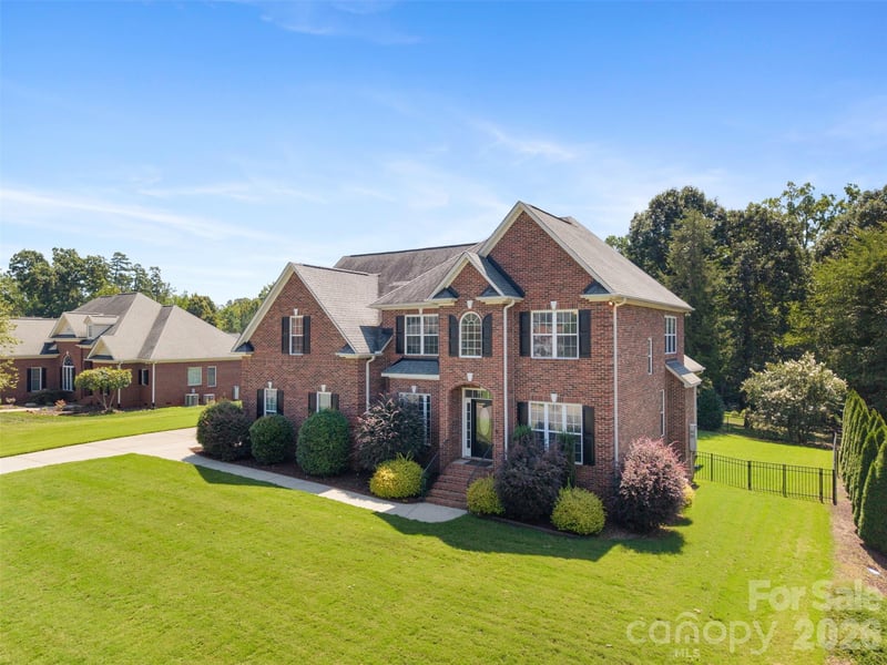 5508 Tillery Ln, Gastonia, NC 28056