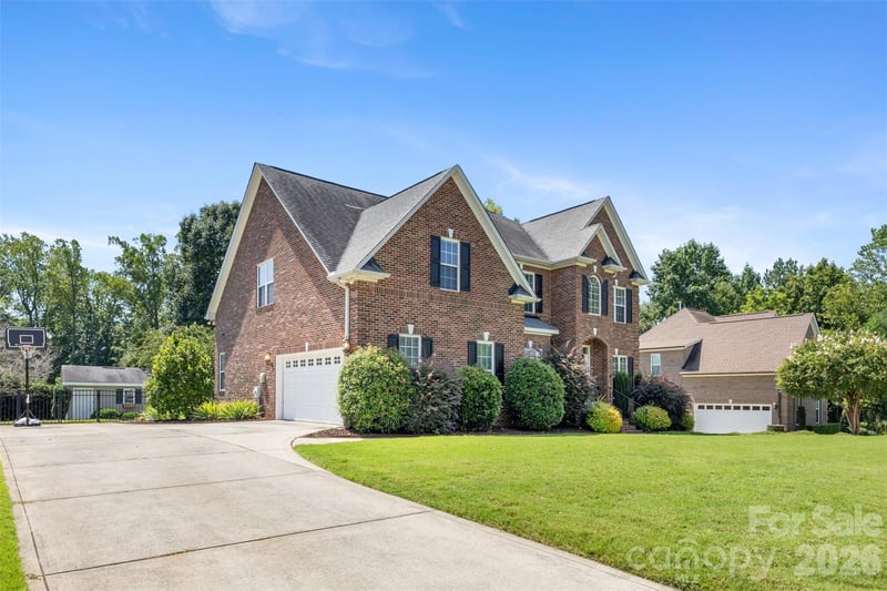 5508 Tillery Ln, Gastonia, NC 28056