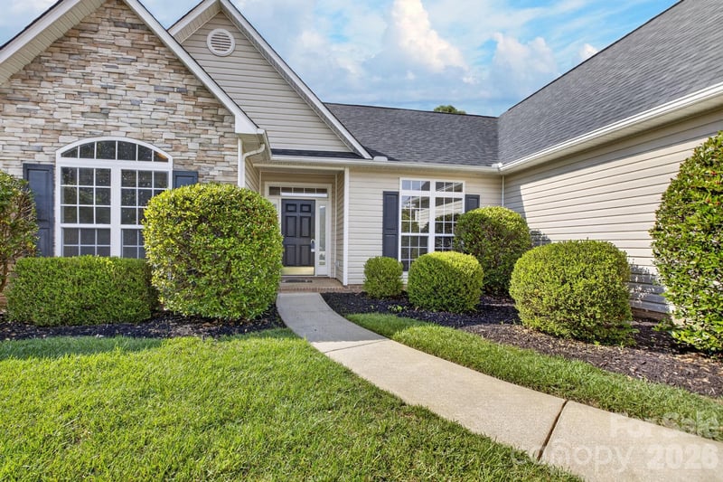 268 Farm Valley Rd, Fletcher, NC 28732