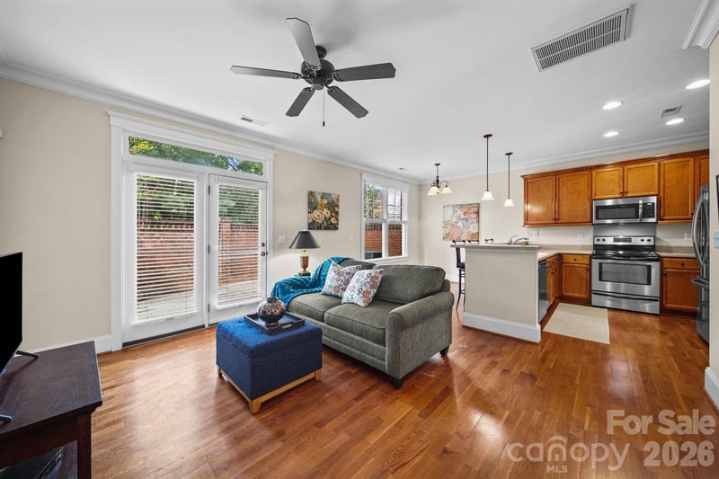 718 Kingsley Way, Belmont, NC 28012