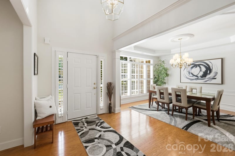 4814 King Arthur Dr, Charlotte, NC 28277