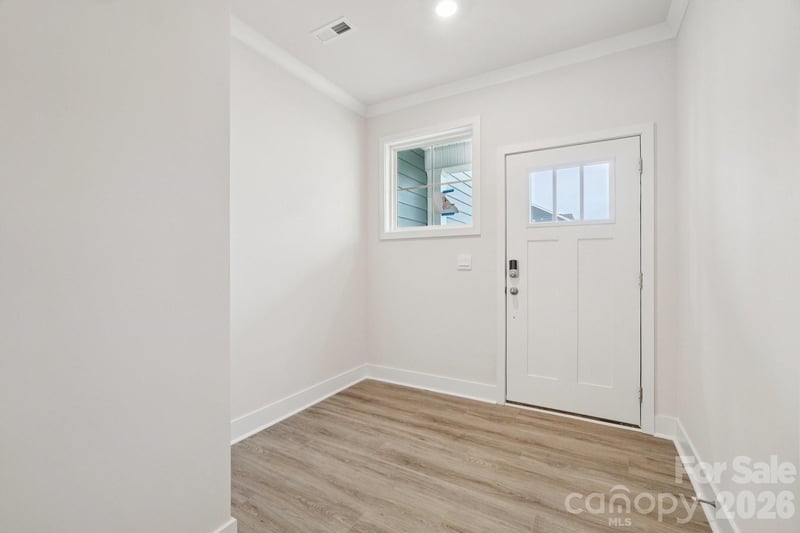 7685 Bainbridge Rd, Sherrills Ford, NC 28673