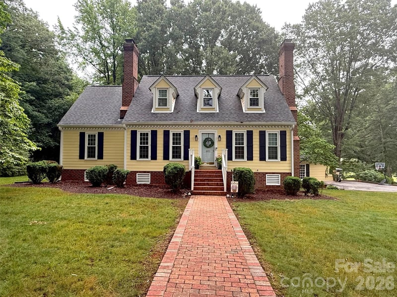 469 Augusta Dr, Statesville, NC 28625