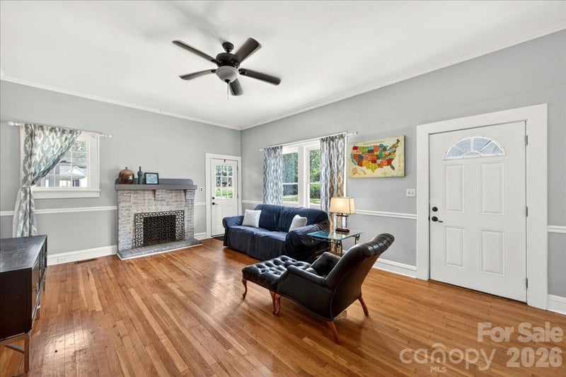 320 3rd Ave, Gastonia, NC 28054