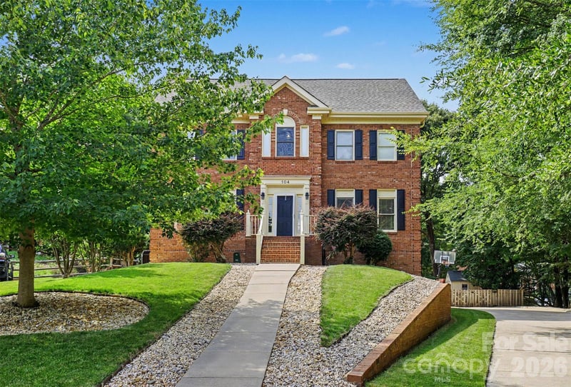 104 Southern Cross Ln, Matthews, NC 28105