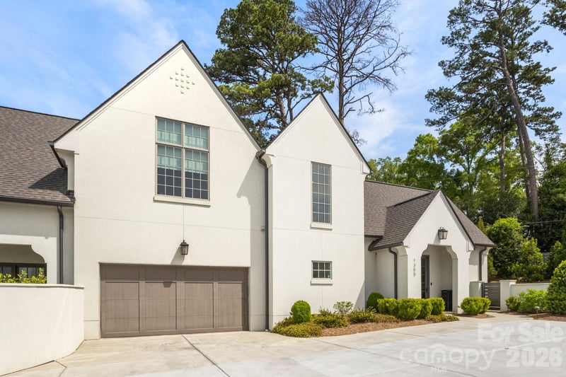 1355 Kings Dr, Charlotte, NC 28207