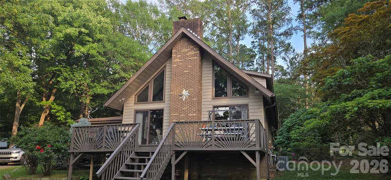 565 Bonum Rd, Lake Wylie, SC 29710