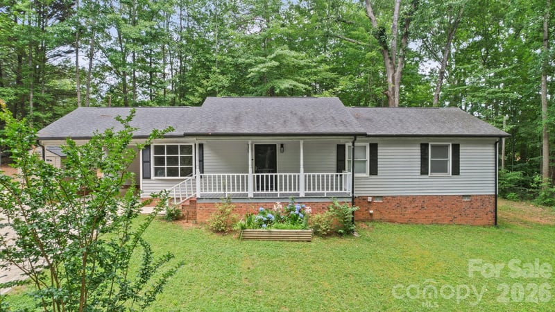 5719 Lewis Rd, Gastonia, NC 28052