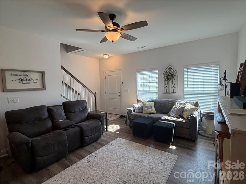 2125 24th Street Ln, Hickory, NC 28602