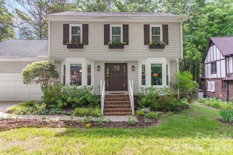7022 Rocky Falls Rd, Charlotte, NC 28211
