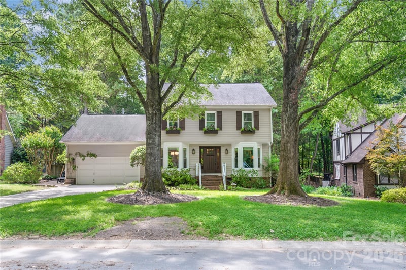 7022 Rocky Falls Rd, Charlotte, NC 28211