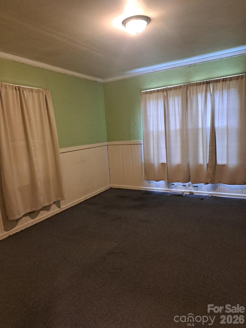 106 Liberty St, Gastonia, NC 28052