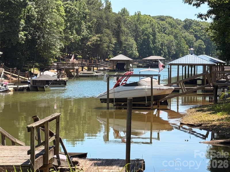 Trollingwood Ln, Mooresville, NC 28117