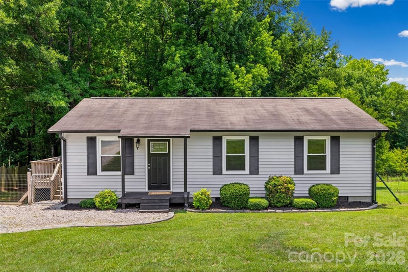 3753 Jenkins Rd, Clover, SC 29710