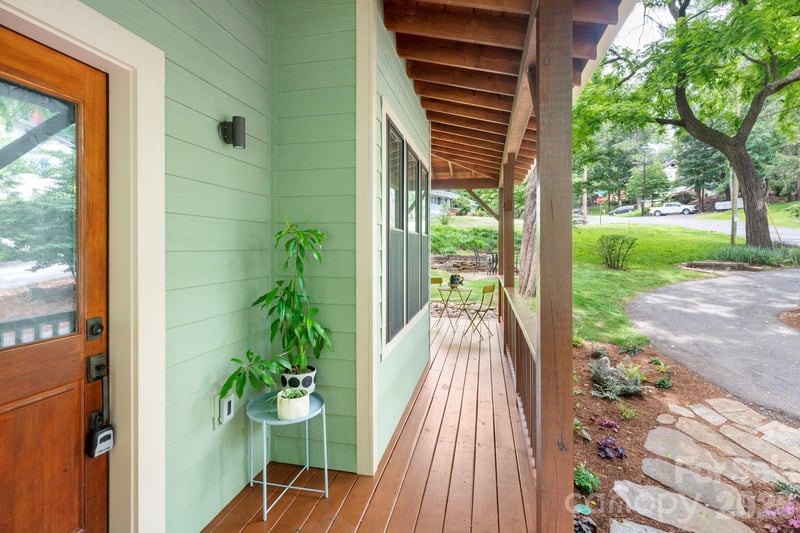 174 Morningside Dr, Asheville, NC 28806