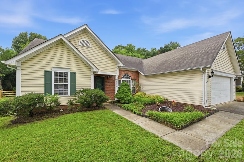9421 Foggy Meadow Rd, Charlotte, NC 28269
