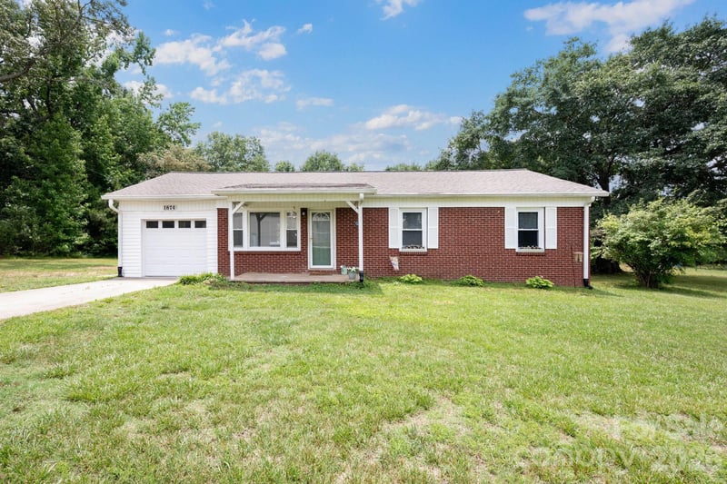 1674 Harris Henrietta Rd, Forest City, NC 28043