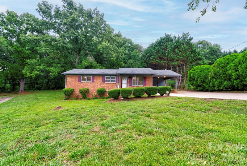 1323 Lakewood Dr, Shelby, NC 28150