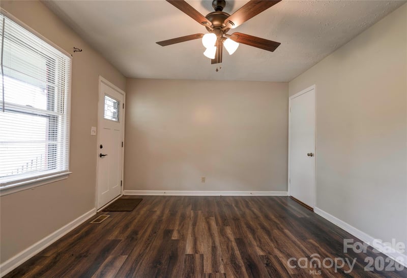 1323 Lakewood Dr, Shelby, NC 28150