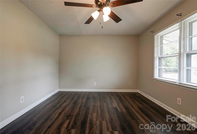 1323 Lakewood Dr, Shelby, NC 28150