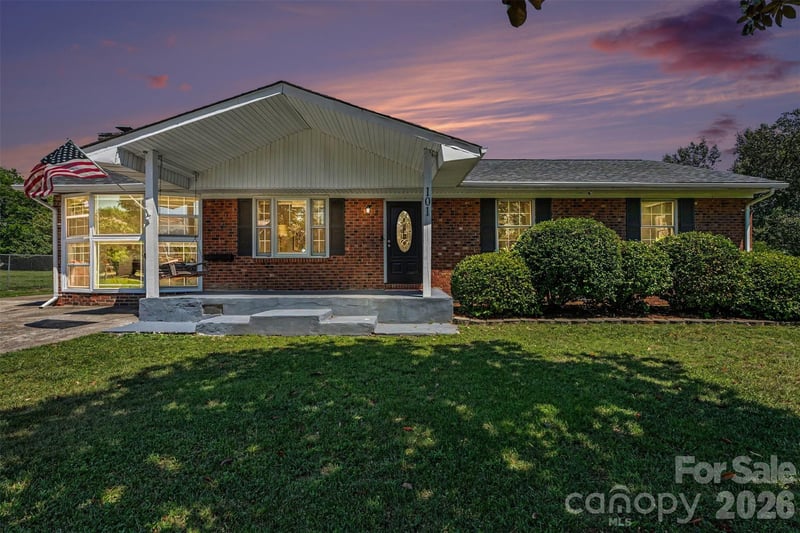 101 Chamblee Dr, Salisbury, NC 28147