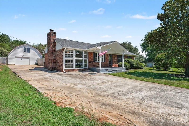 101 Chamblee Dr, Salisbury, NC 28147