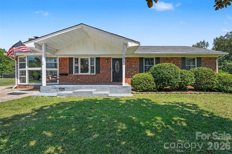 101 Chamblee Dr, Salisbury, NC 28147