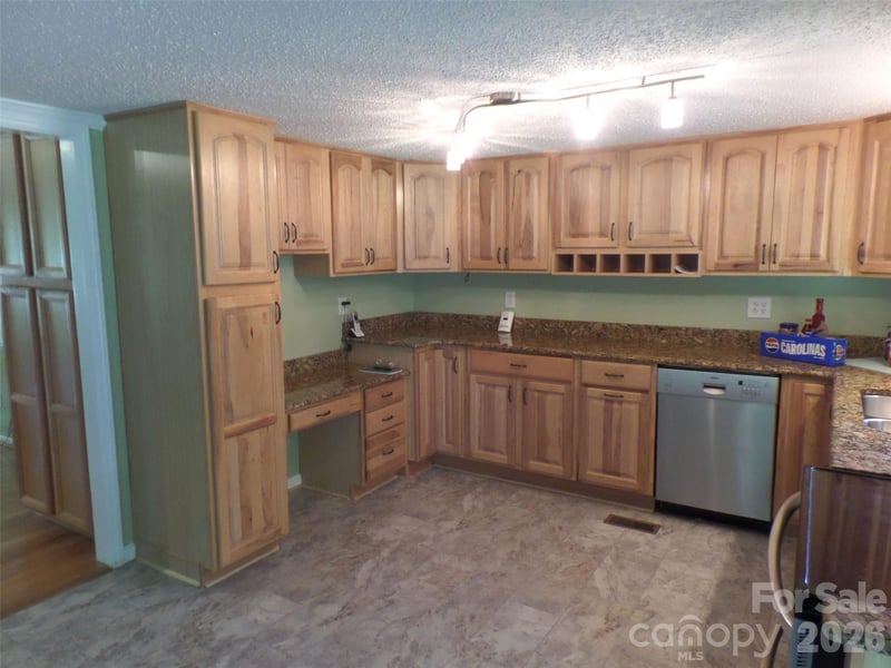 3333 Hunawill St #2, Claremont, NC 28610
