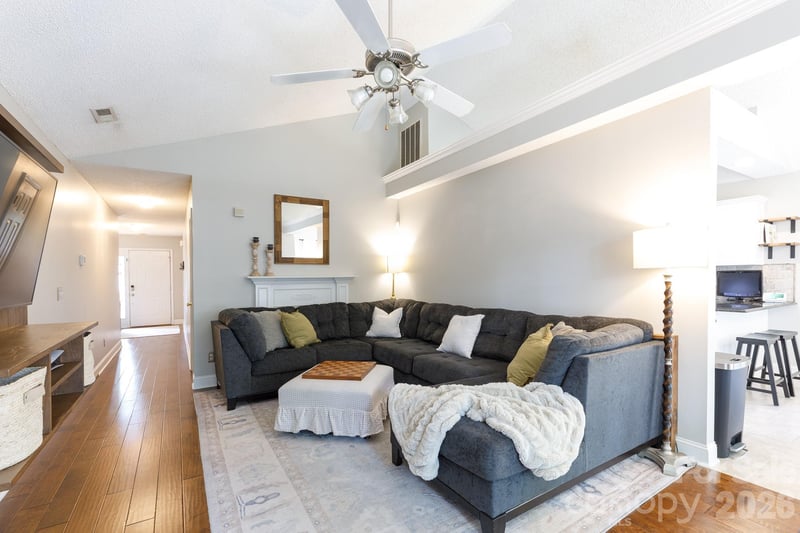 1566 Meadow Glen Ln, Rock Hill, SC 29730