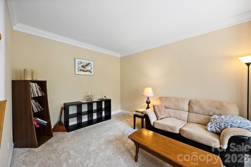 1845 Mountain Trail Dr, Charlotte, NC 28214
