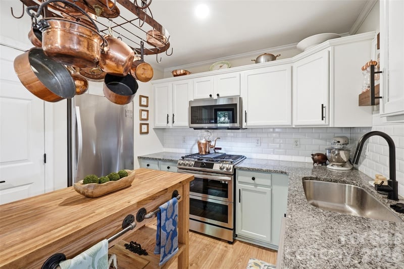 4431 Garris Rd, Charlotte, NC 28209