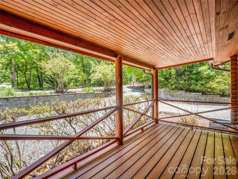 137 Amys Ridge Rd, Lake Lure, NC 28746