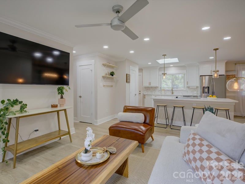 3423 Sudbury Rd, Charlotte, NC 28205