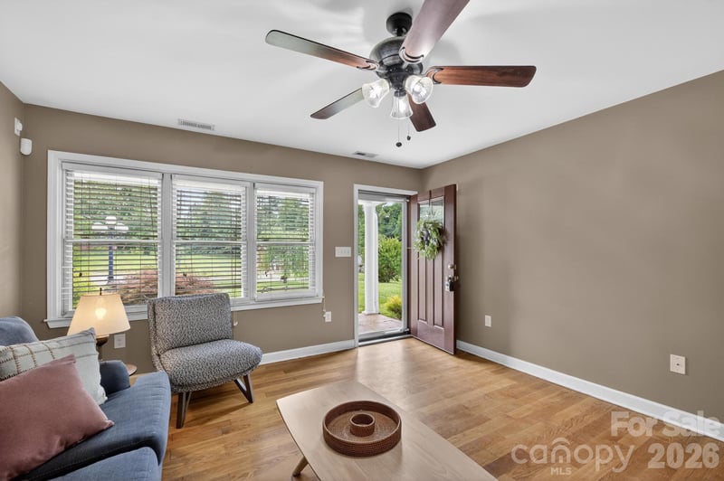 2411 Allendale Cir, Lenoir, NC 28645