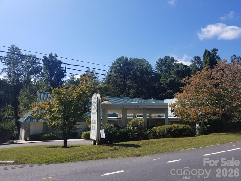 100 Jervey Rd #4, Tryon, NC 28782