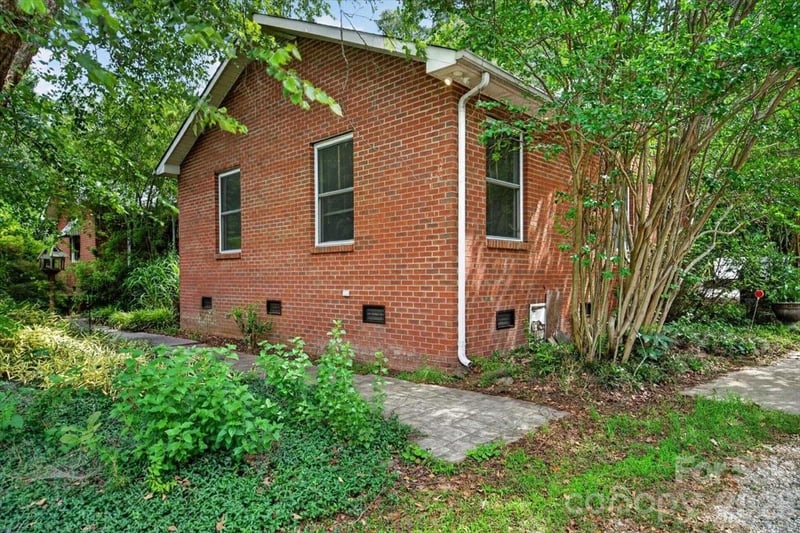 929 Shearers Rd, Mooresville, NC 28115