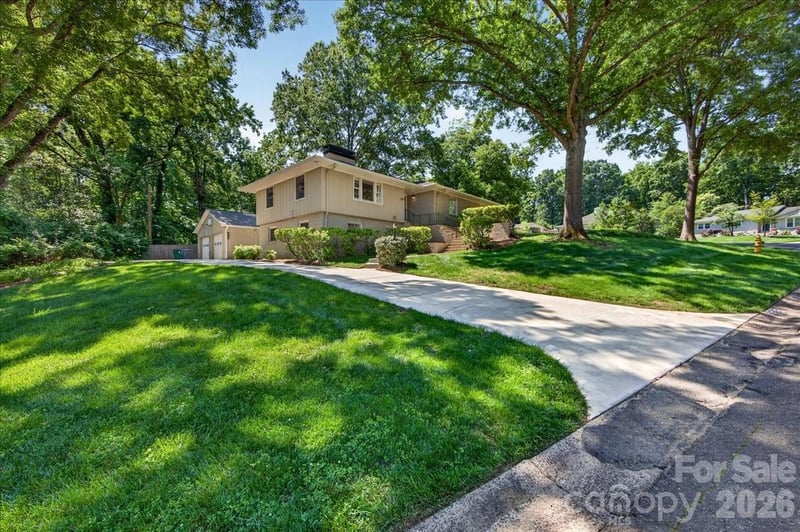 5451 Addison Dr, Charlotte, NC 28211