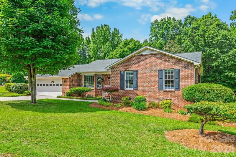 115 Woodland Dr, Salisbury, NC 28146