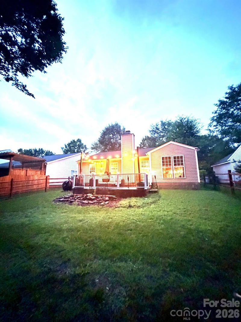 4313 Bubbling Brook Ct, Charlotte, NC 28278