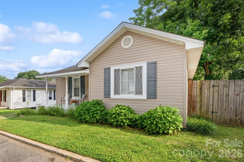 497 Washington St, Cramerton, NC 28032