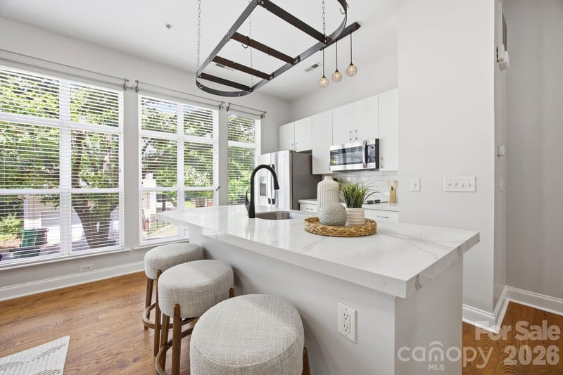 906 Garden District Dr, Charlotte, NC 28202